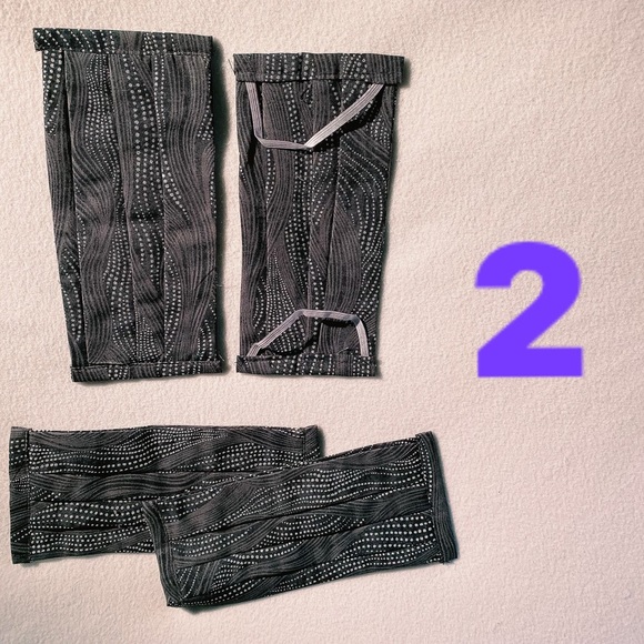 A pack of 3 masks and 1 hair tie - Picture 3 of 16